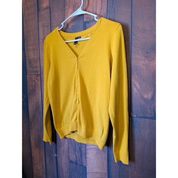 Golden Yellow Button Up Cardigan Sweater Size Small Academia Preppy Fall Winter - Picture 2 of 4